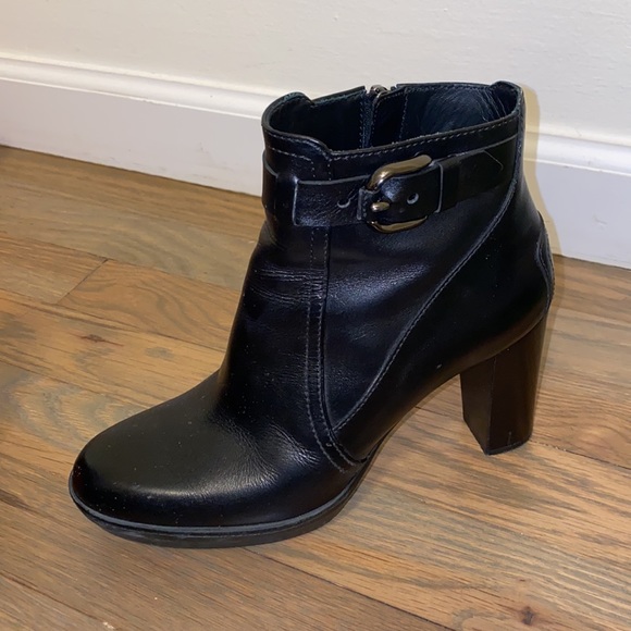 Tod’s Black heeled ankle boots - Picture 5 of 8